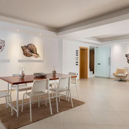 Villa White