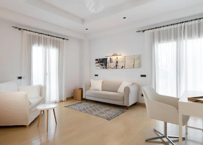 White * إياليسوس